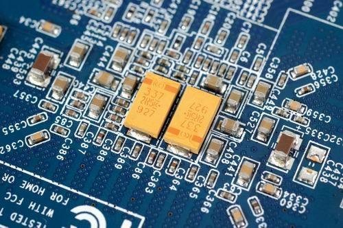 PCB板上线孔的优化