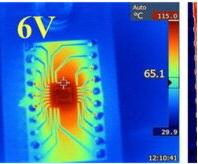 安装在 PCB 上的 LCC 磁传感器的特写，用于精确的磁场检测