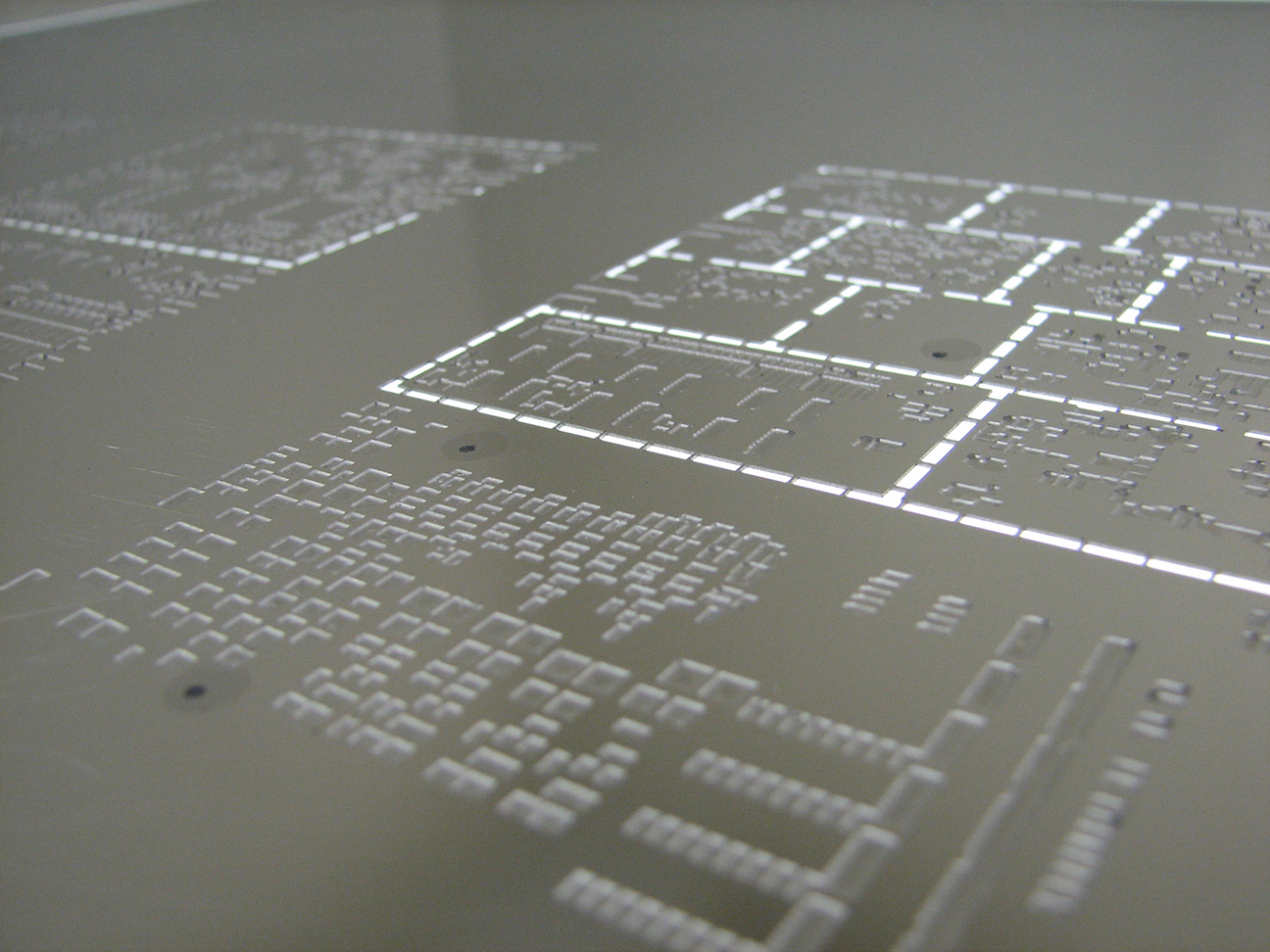 用于 PCB 组装的焊膏模板孔径特写