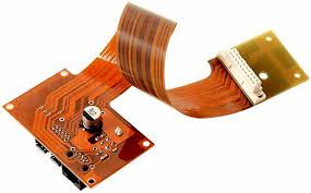 柔性 PCB 采用可弯曲设计，适用于独特应用。