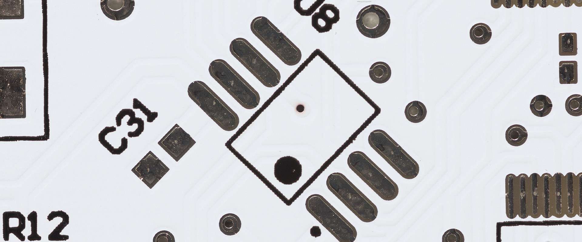 白色PCB黑色丝印